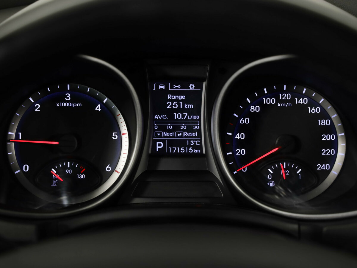 Hyundai Santa Fe 2014 года с пробегом. Фото: #11