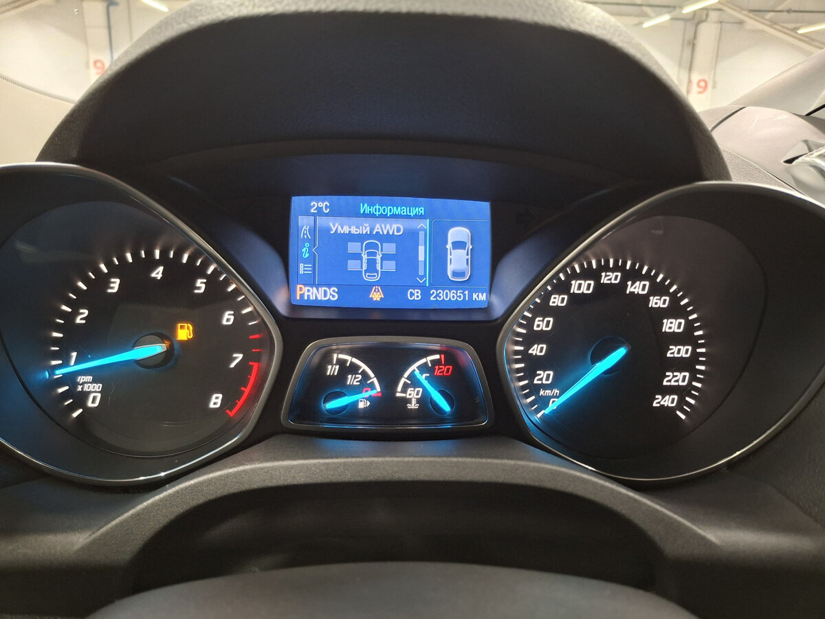 Б/У Форд Куга 2013 года. Фото: #12