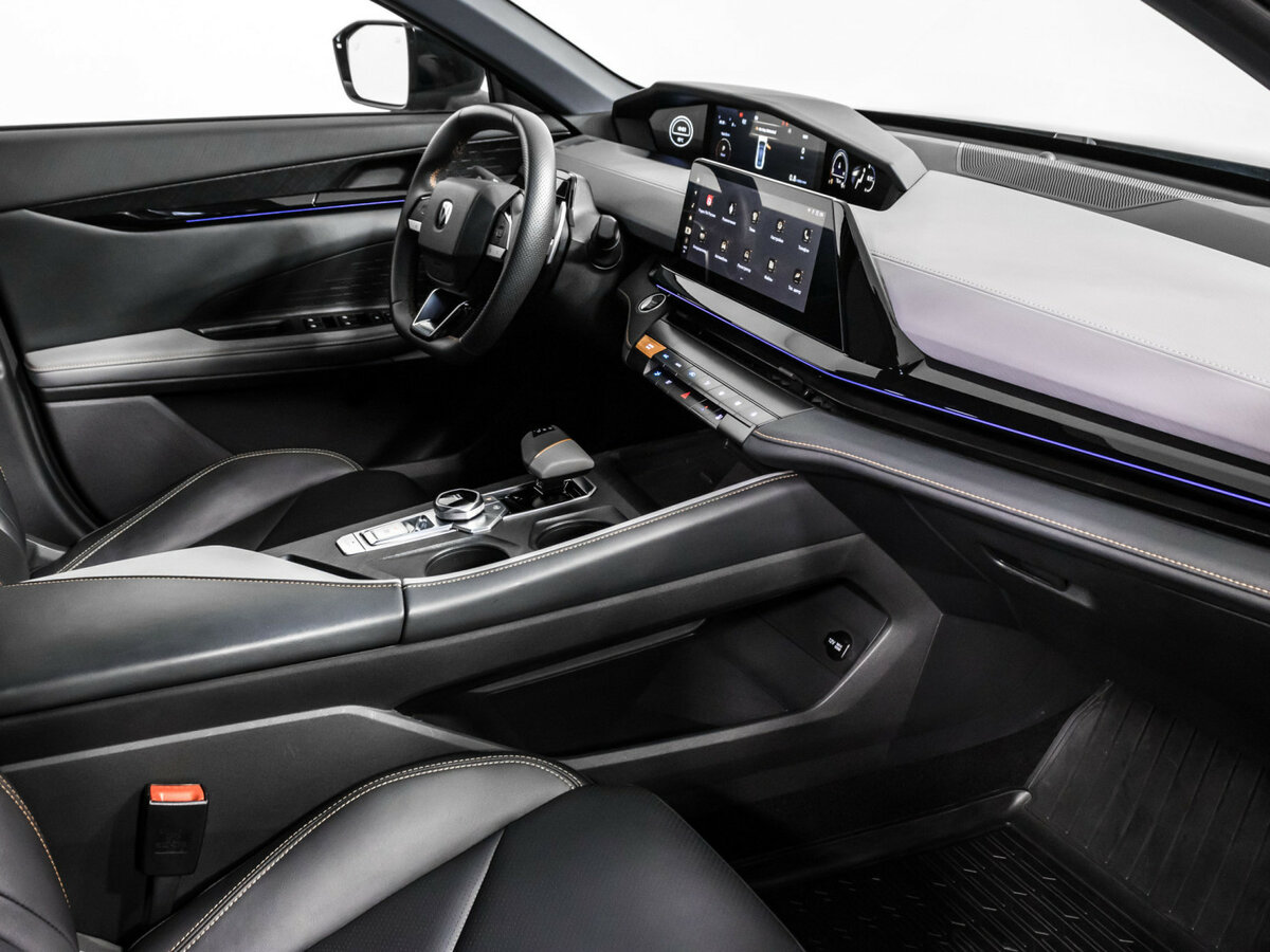 Changan UNI-V 2023 года с пробегом. Фото: #8