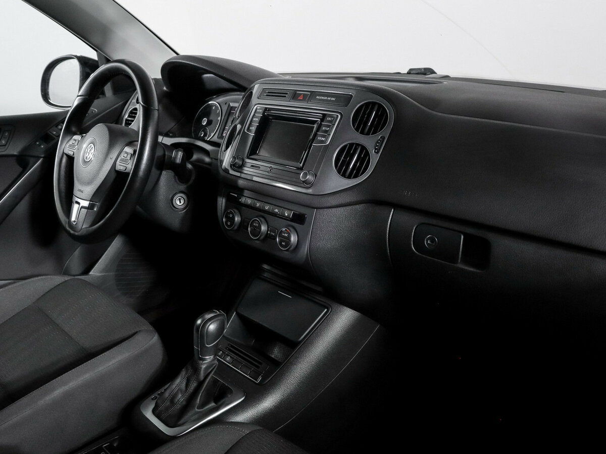 Б/У Фольксваген Тигуан 2016 года. Фото: #8