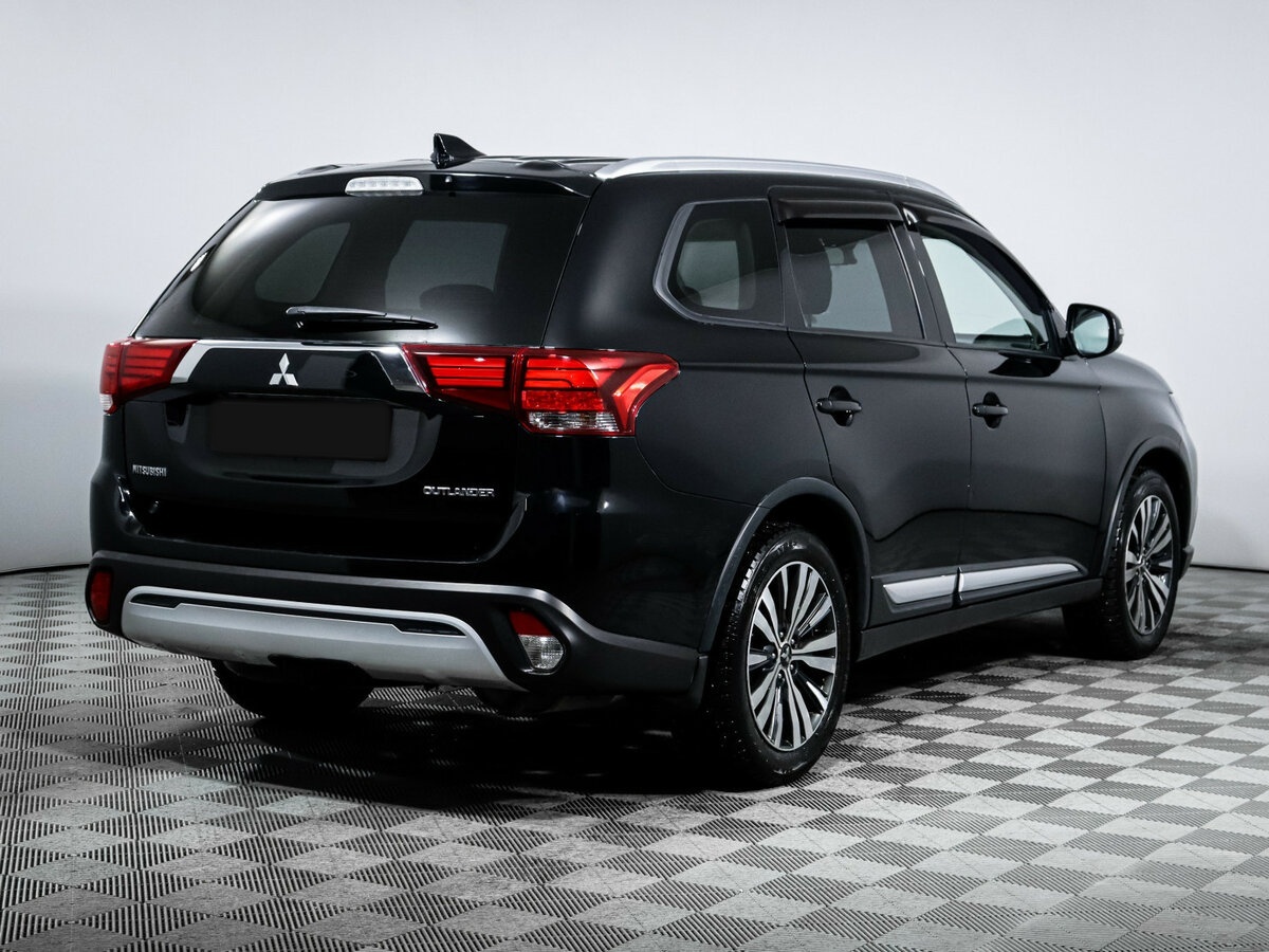 Mitsubishi Outlander 2019 года с пробегом. Фото: #4