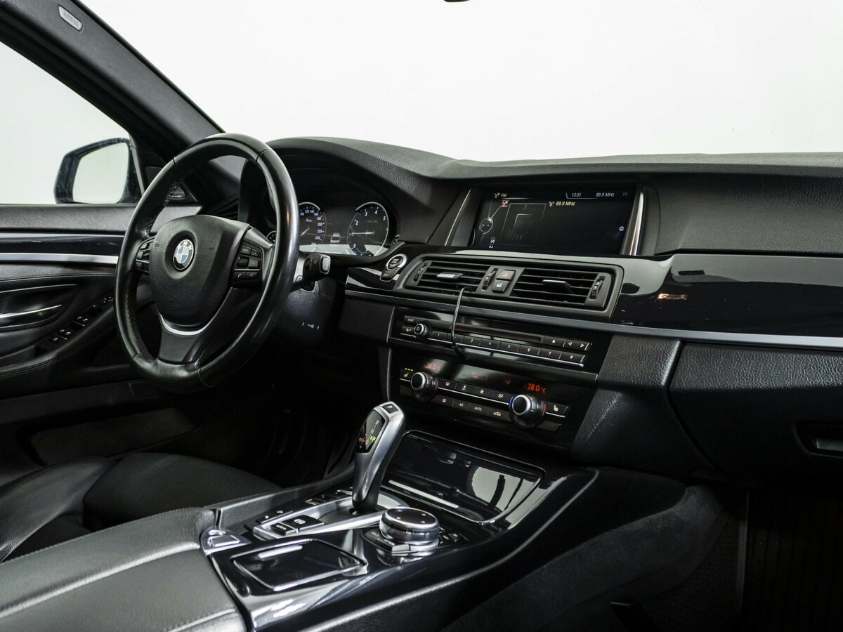 BMW 5 серии 2016 года с пробегом. Фото: #6