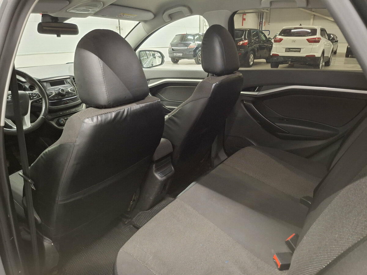 Б/У Лада (ВАЗ) Веста 2021 года. Фото: #10