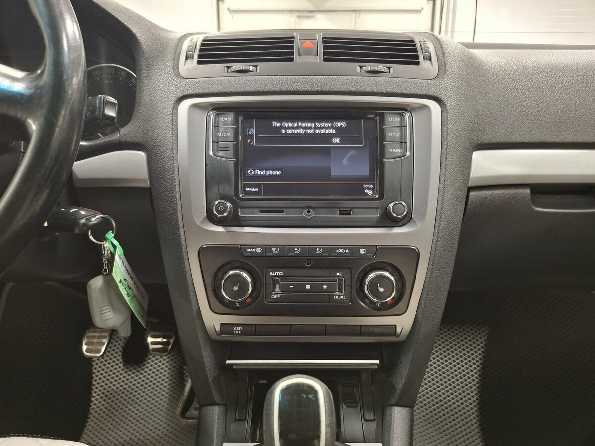 Б/У Шкода Октавия 2012 года. Фото: #14