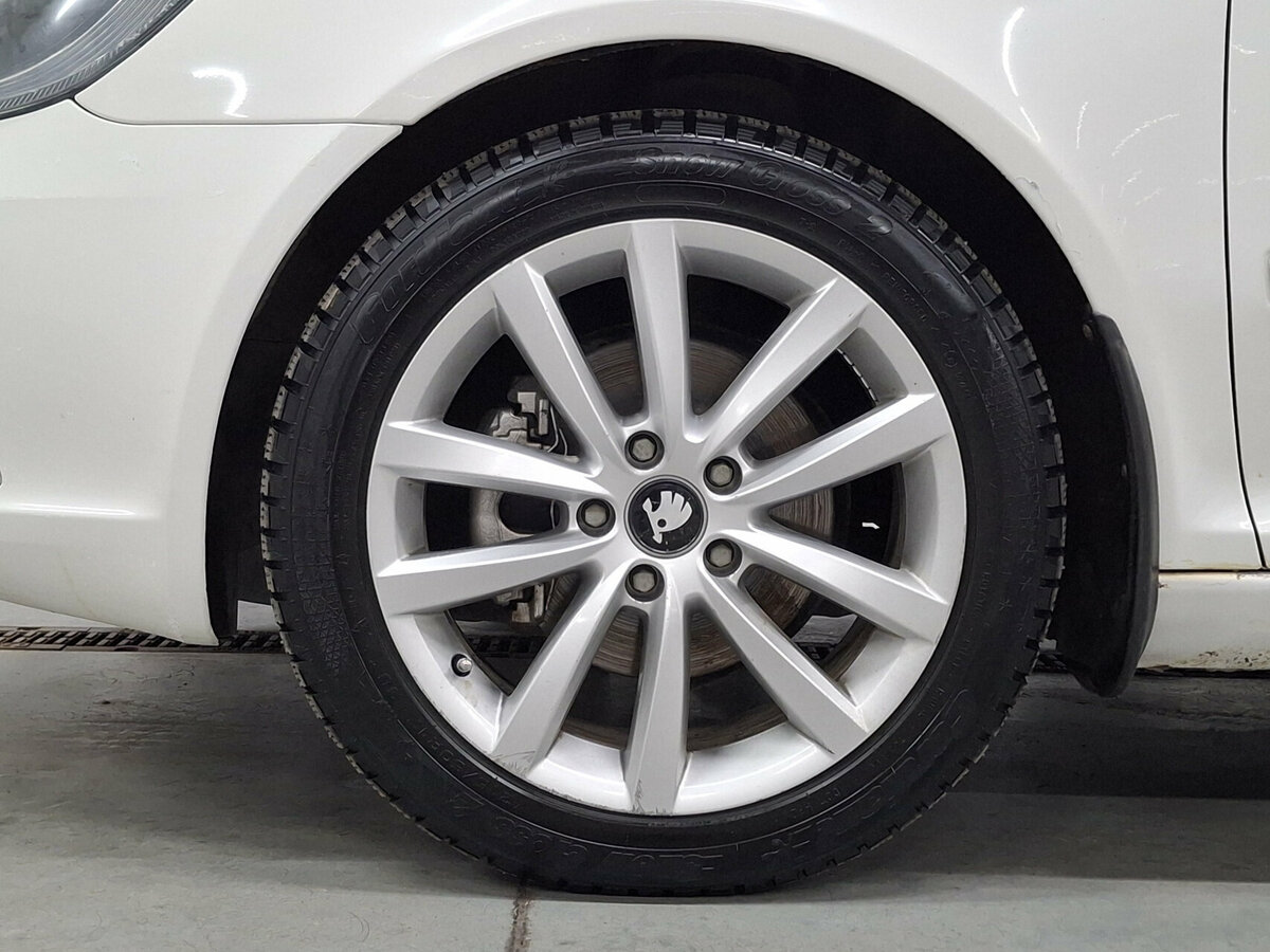 Б/У Шкода Октавия 2012 года. Фото: #17